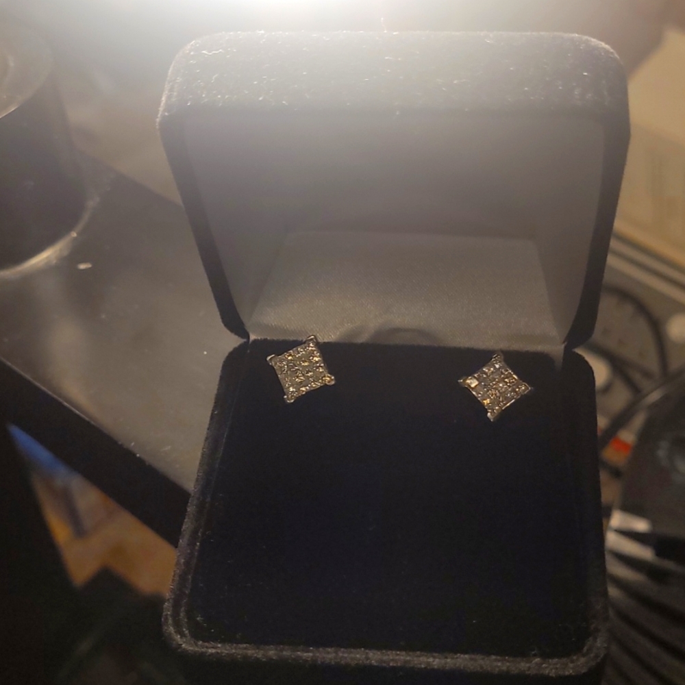  1.60 ct 14k Princess Cut Diamond Earrings (32 Diamonds) White Gold